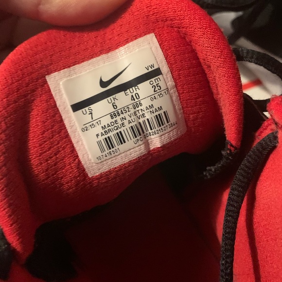 nike air basketball shoes - Picture 7 of 7